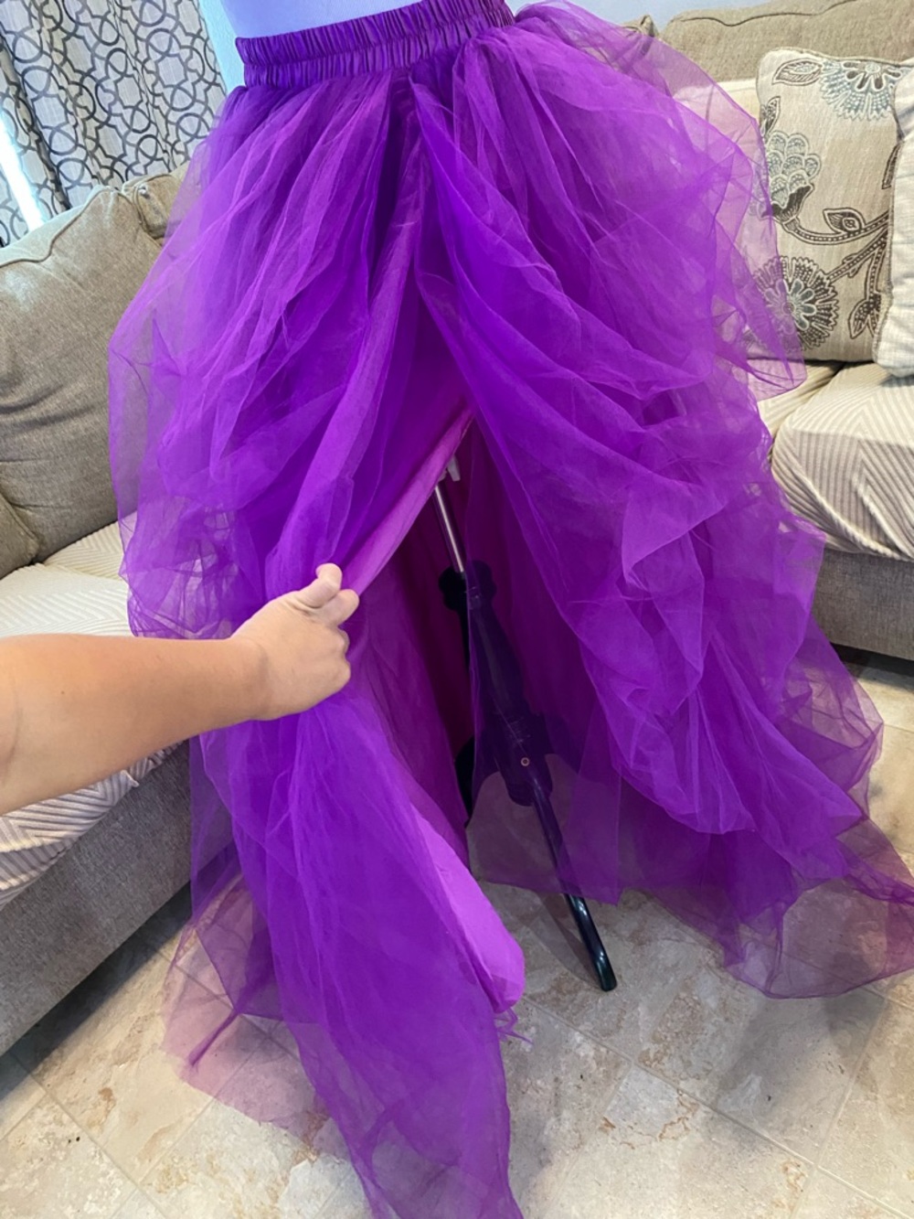 New Women Small Purple ruffled maxi tulle skirt with elastic waistband and Slit - Picture 7 of 8